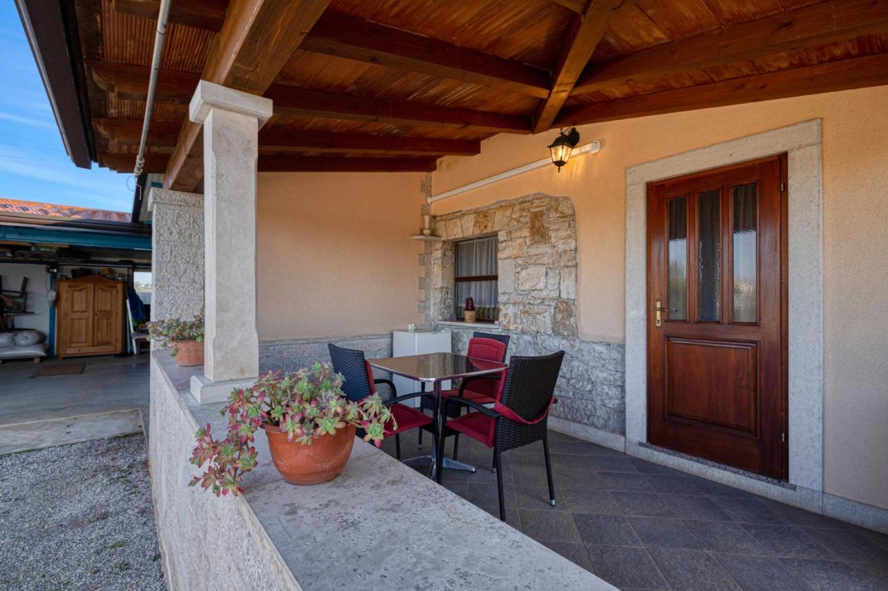 Palmira Apartment Porec Exterior photo