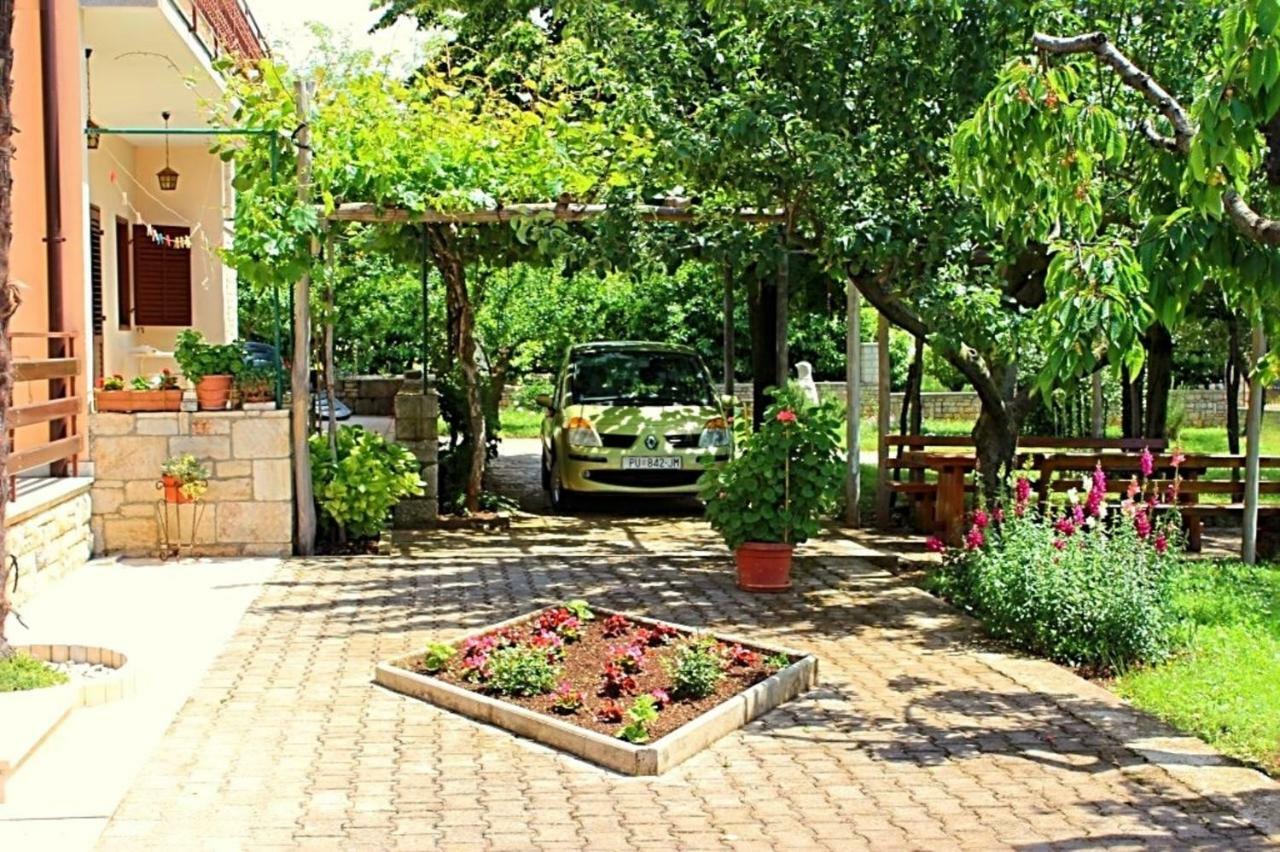 Palmira Apartment Porec Exterior photo